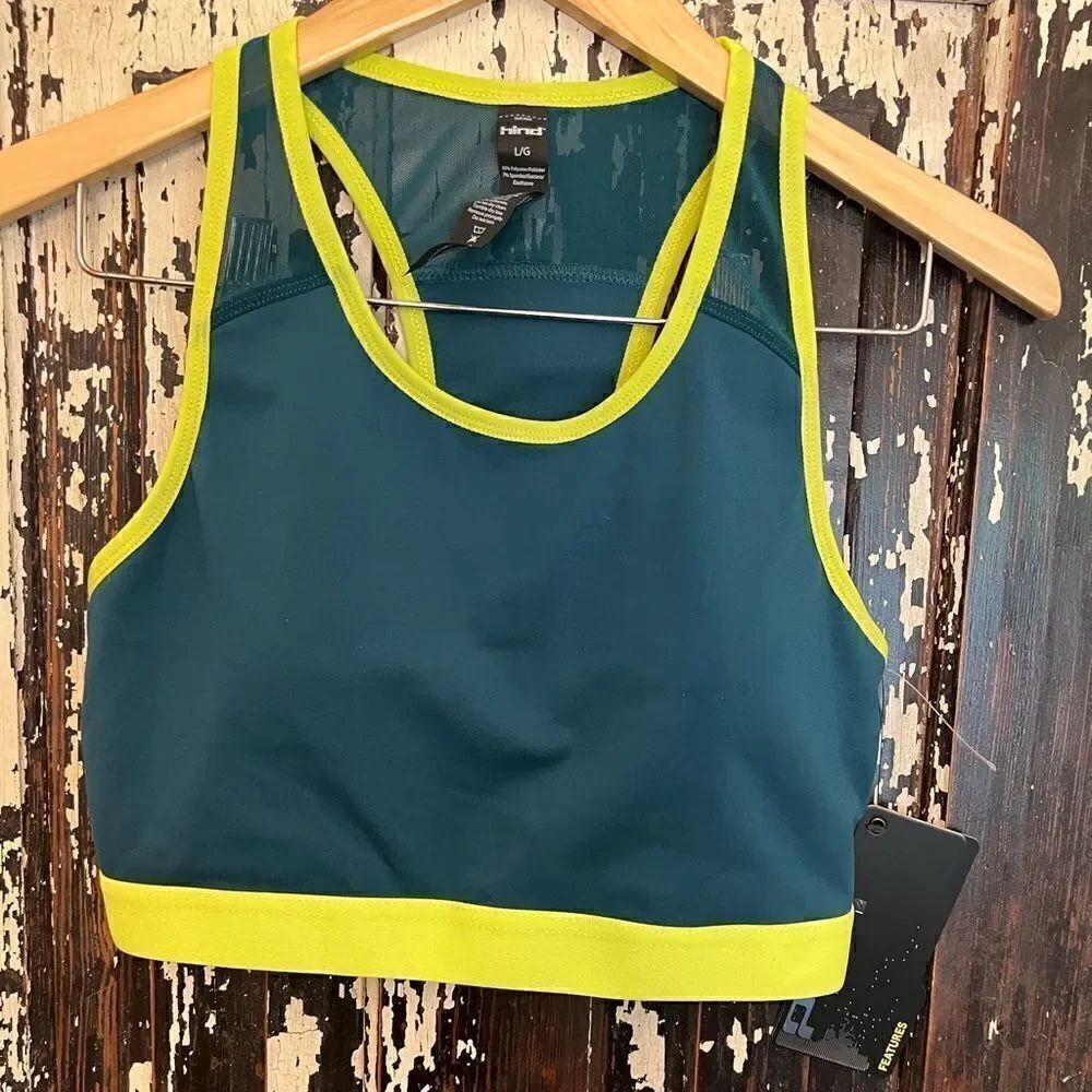 NWT Hind women’s high performance sports Bra. Size Large.